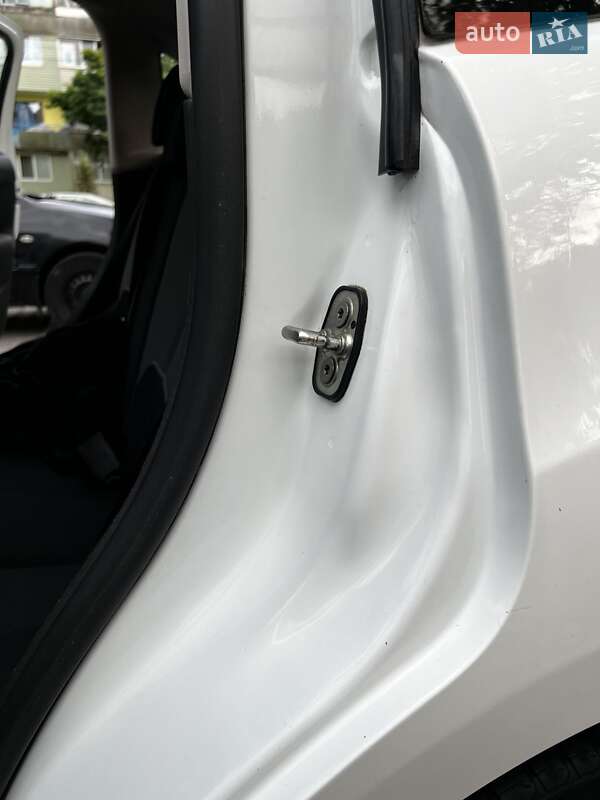 Хетчбек Citroen C3 2012 в Трускавці фото 7 Хетчбек Citroen C3 2012 в Трускавці