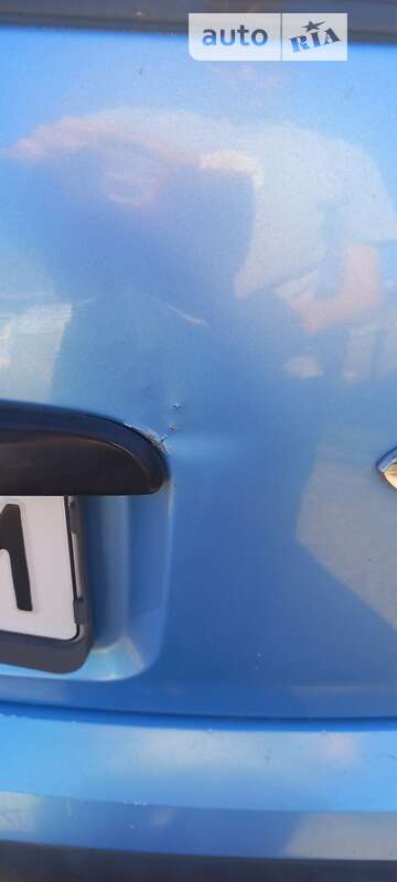 Хэтчбек Citroen C3 2002 в Новой Ушице