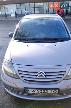 Хэтчбек Citroen C3 2004 в 