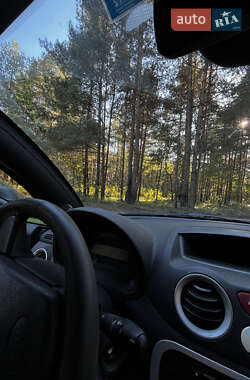 Хэтчбек Citroen C3 2007 в 