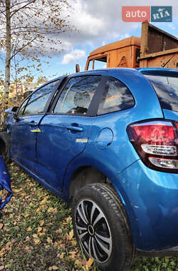 Хэтчбек Citroen C3 2011 в 