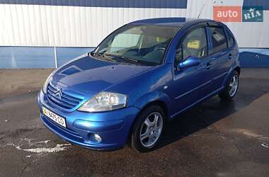 Хэтчбек Citroen C3 2004 в 