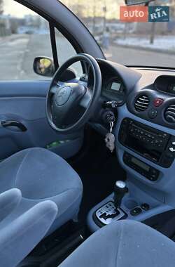 Хэтчбек Citroen C3 2002 в 