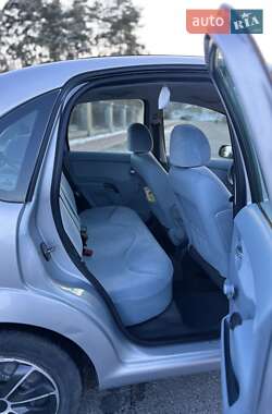 Хэтчбек Citroen C3 2002 в 