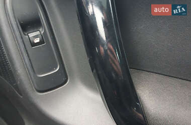 Хэтчбек Citroen C3 2010 в 