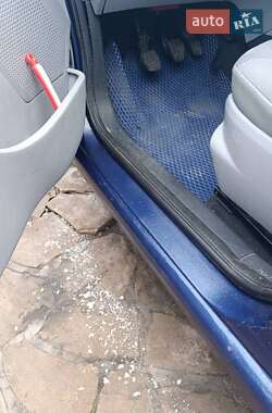 Хэтчбек Citroen C3 2005 в 