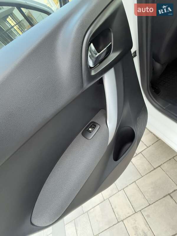 Хэтчбек Citroen C3 2012 в Ужгороде
