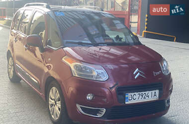 Хэтчбек Citroen C3 2010 в 