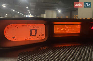Хэтчбек Citroen C3 2010 в 