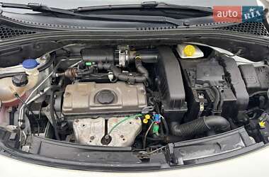 Хэтчбек Citroen C3 2011 в 