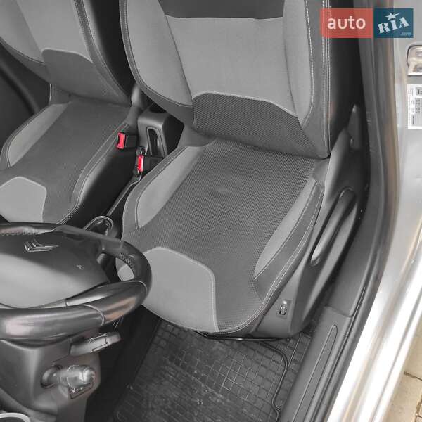 Хэтчбек Citroen C3 2012 в Черновцах