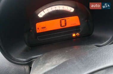 Хэтчбек Citroen C3 2009 в 