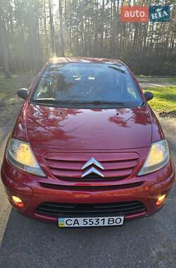 Хэтчбек Citroen C3 2007 в 