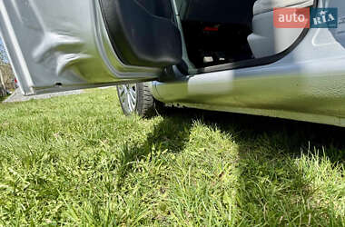 Хэтчбек Citroen C3 2005 в 