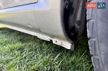 Хэтчбек Citroen C3 2005 в 