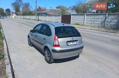 Хэтчбек Citroen C3 2007 в 