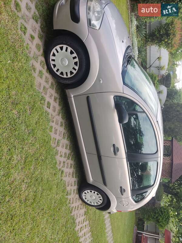 Хэтчбек Citroen C3 2006 в Черновцах