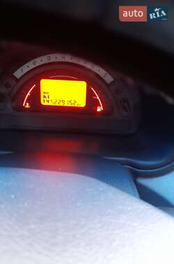 Хэтчбек Citroen C3 2005 в 