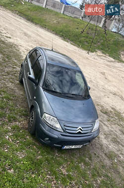 Хэтчбек Citroen C3 2005 в 