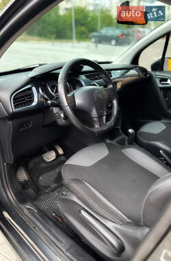 Хэтчбек Citroen C3 2012 в 