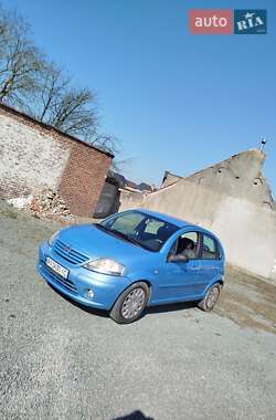 Хэтчбек Citroen C3 2004 в 