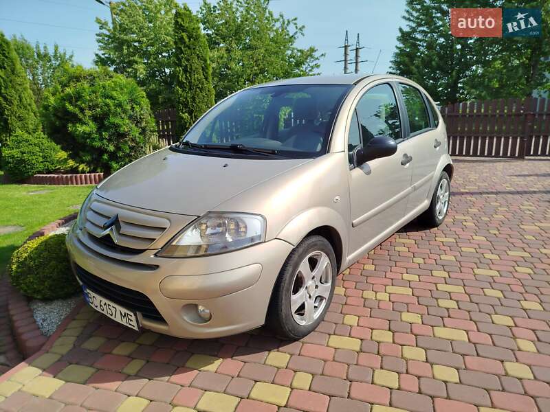 Хэтчбек Citroen C3 2008 в 