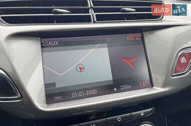 Хэтчбек Citroen C3 2010 в 