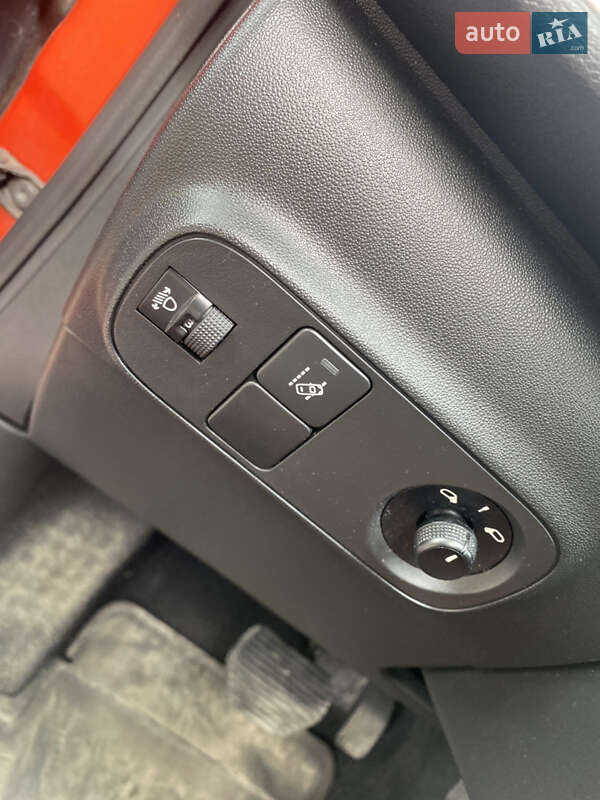 Хэтчбек Citroen C3 2017 в Запорожье
