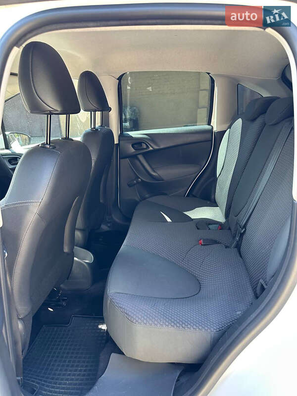 Хэтчбек Citroen C3 2013 в Луцке