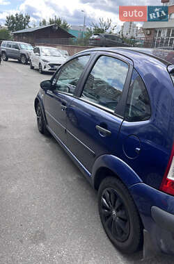 Хэтчбек Citroen C3 2007 в 