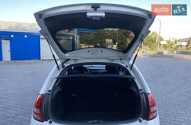 Хэтчбек Citroen C3 2010 в 