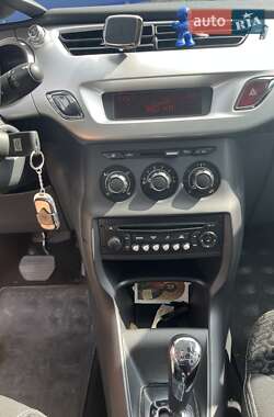 Хэтчбек Citroen C3 2011 в 