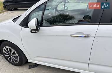 Хэтчбек Citroen C3 2013 в 