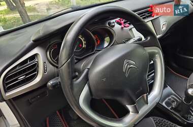 Хэтчбек Citroen C3 2016 в 