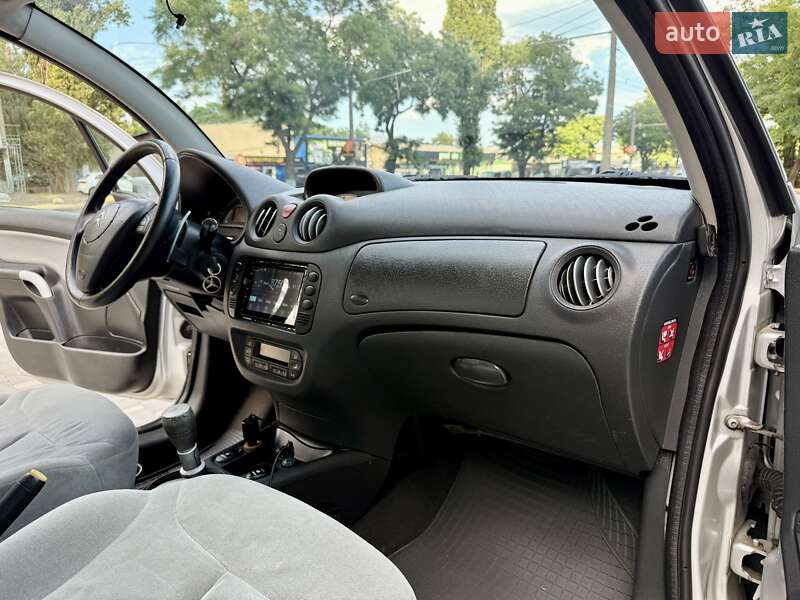 Хэтчбек Citroen C3 2005 в Одессе