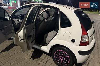 Хэтчбек Citroen C3 2008 в 