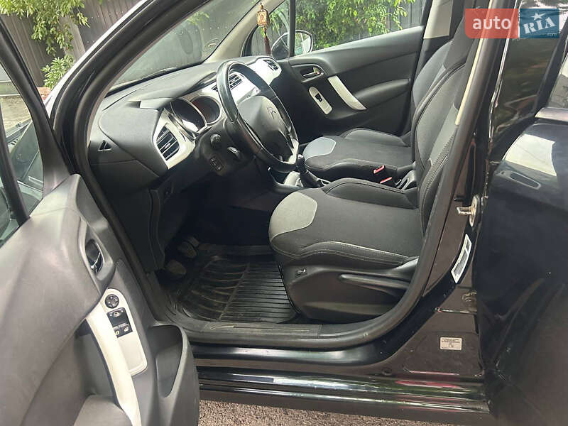 Хетчбек Citroen C3 2012 в Чутовому