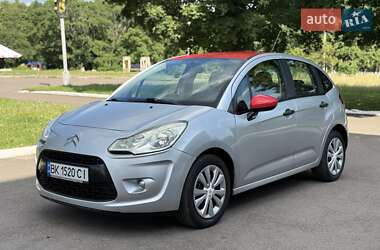 Хэтчбек Citroen C3 2010 в 