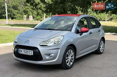 Хэтчбек Citroen C3 2010 в 