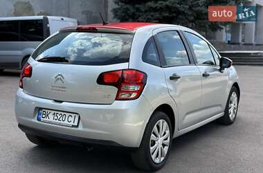 Хэтчбек Citroen C3 2010 в 