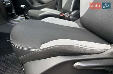 Хэтчбек Citroen C3 2010 в 