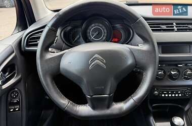 Хэтчбек Citroen C3 2010 в 