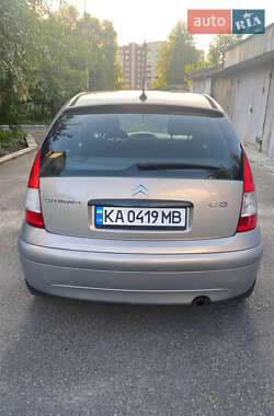 Хэтчбек Citroen C3 2008 в 
