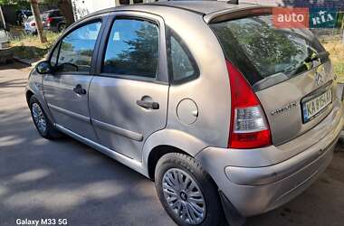 Хэтчбек Citroen C3 2005 в 