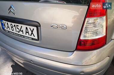 Хэтчбек Citroen C3 2005 в 