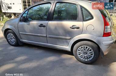 Хэтчбек Citroen C3 2005 в 
