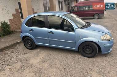 Хэтчбек Citroen C3 2003 в 