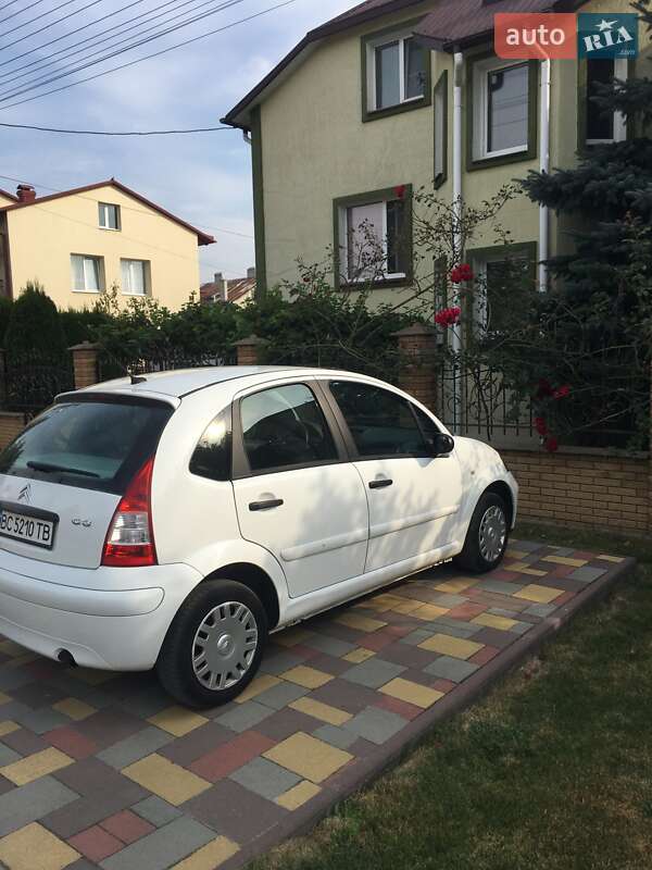 Хэтчбек Citroen C3 2009 в Львове