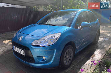 Хэтчбек Citroen C3 2010 в 