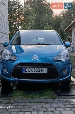 Хэтчбек Citroen C3 2010 в 